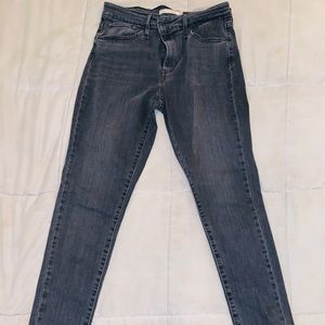 Levi’s 721 High Rise Skinny Jeans